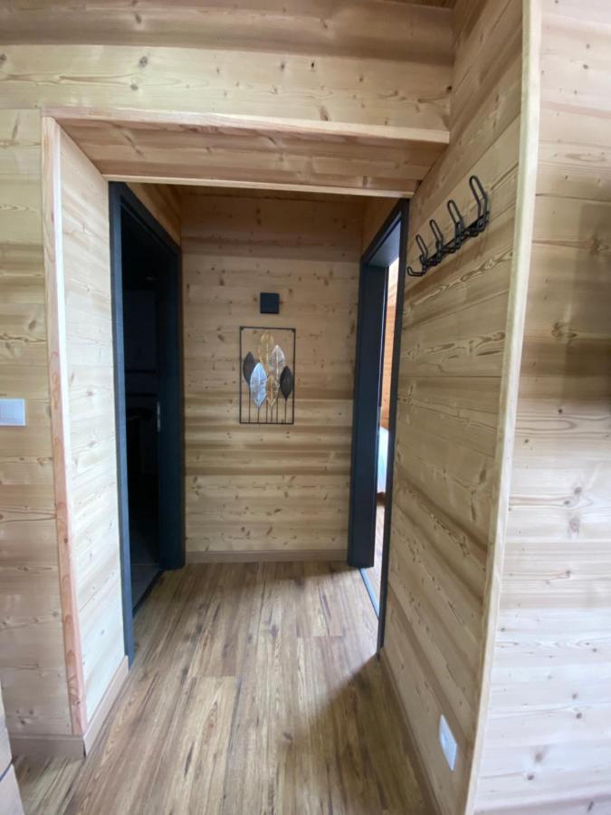Les Bambi & Jacuzzi Privatif Appartement *