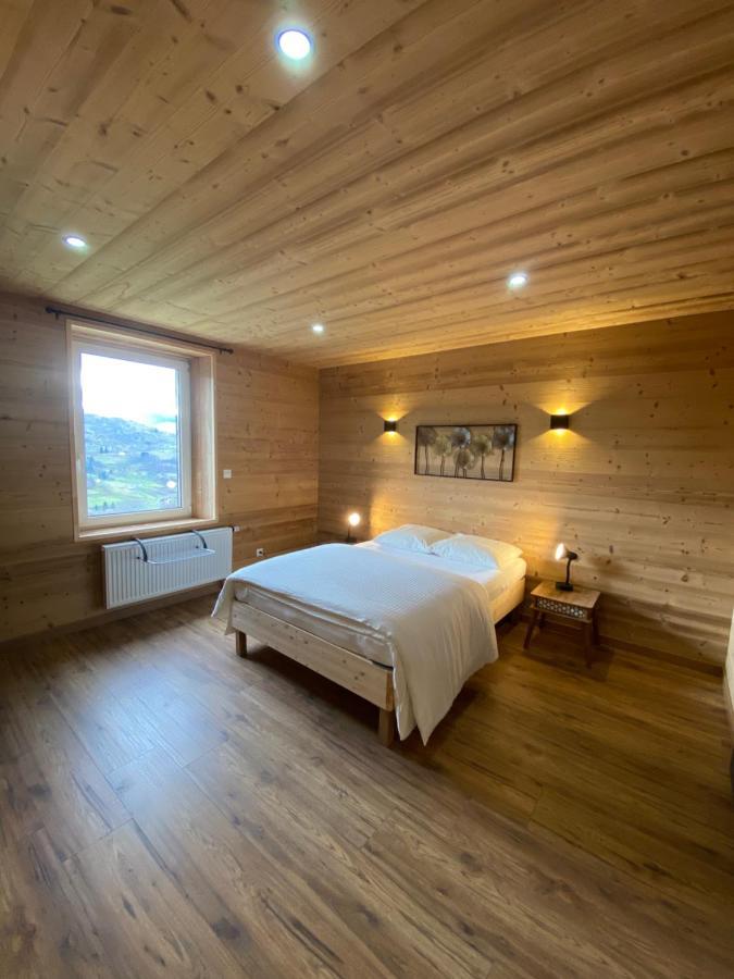 Les Bambi & Jacuzzi Privatif Appartement *